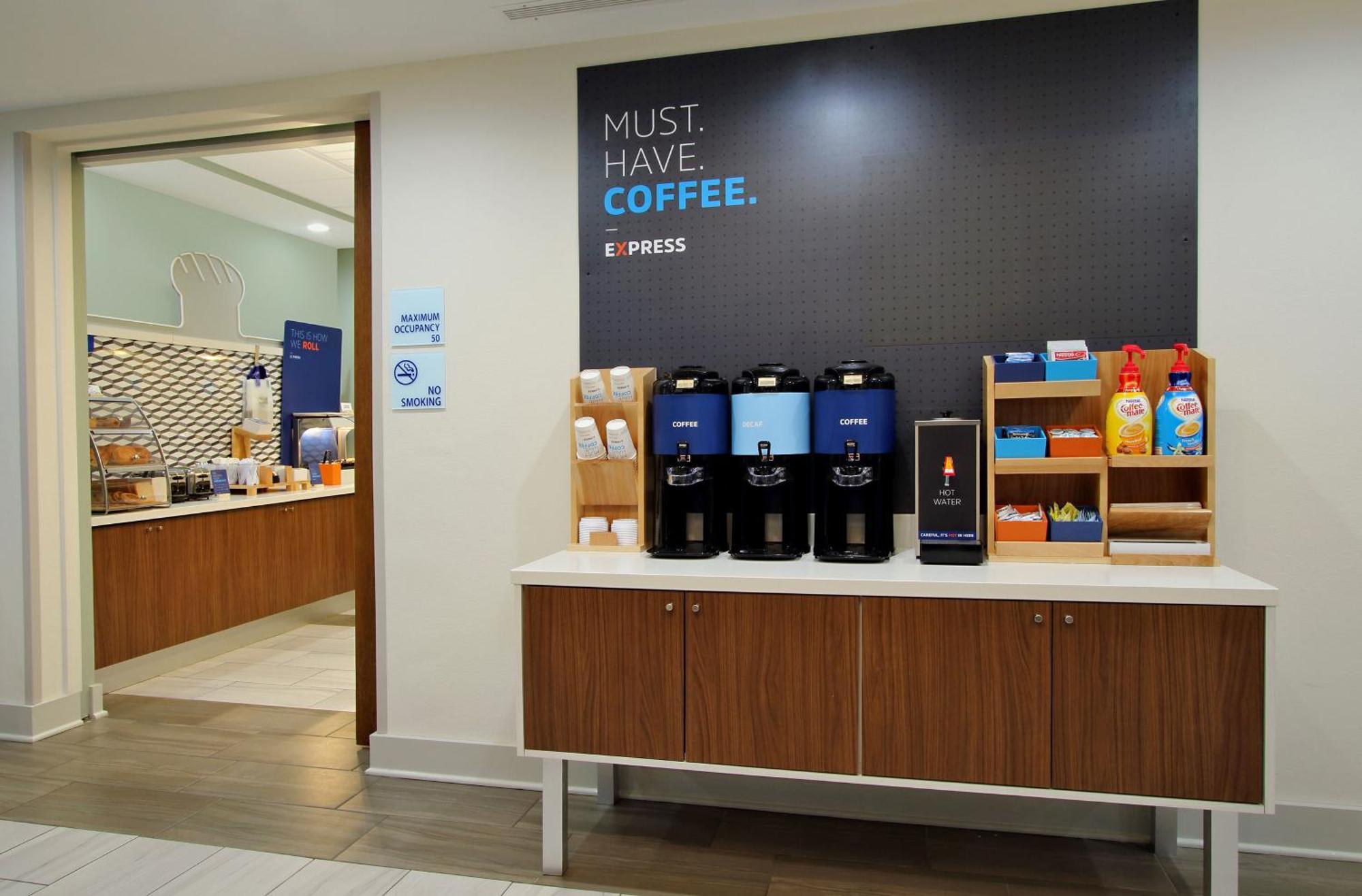 Holiday Inn Express Hotel & Suites Charlottetown By Ihg Екстер'єр фото
