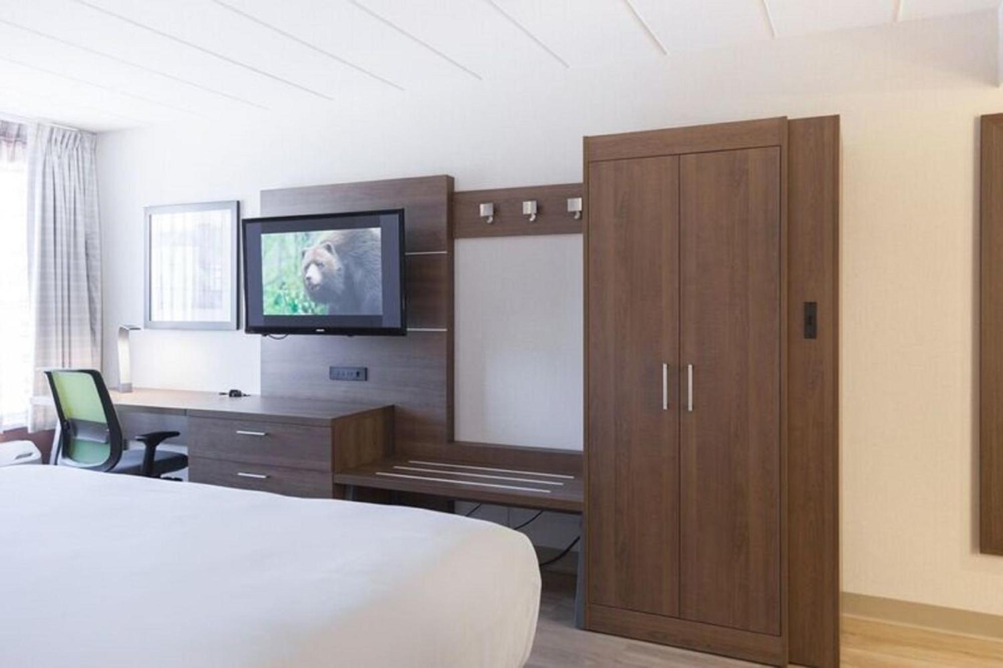 Holiday Inn Express Hotel & Suites Charlottetown By Ihg Екстер'єр фото